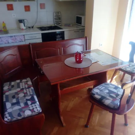 Apartment Luka *