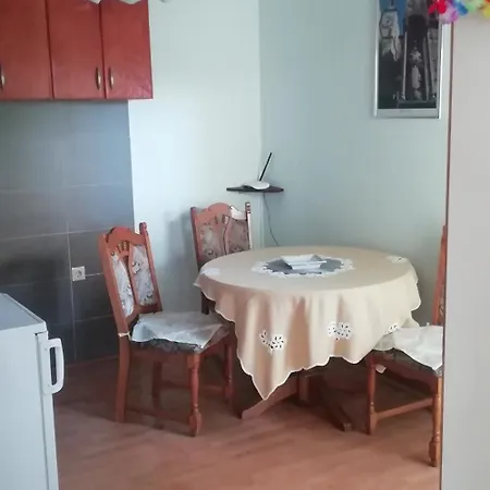 Apartment Luka *
