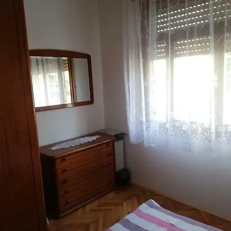 Apartment Luka